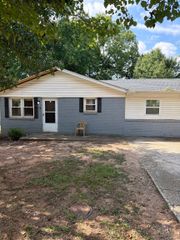 107 Blossom Drive, Greenville, SC 29605