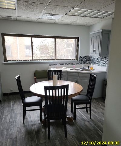 5900 S Archer Road 123, Summit, IL 60501