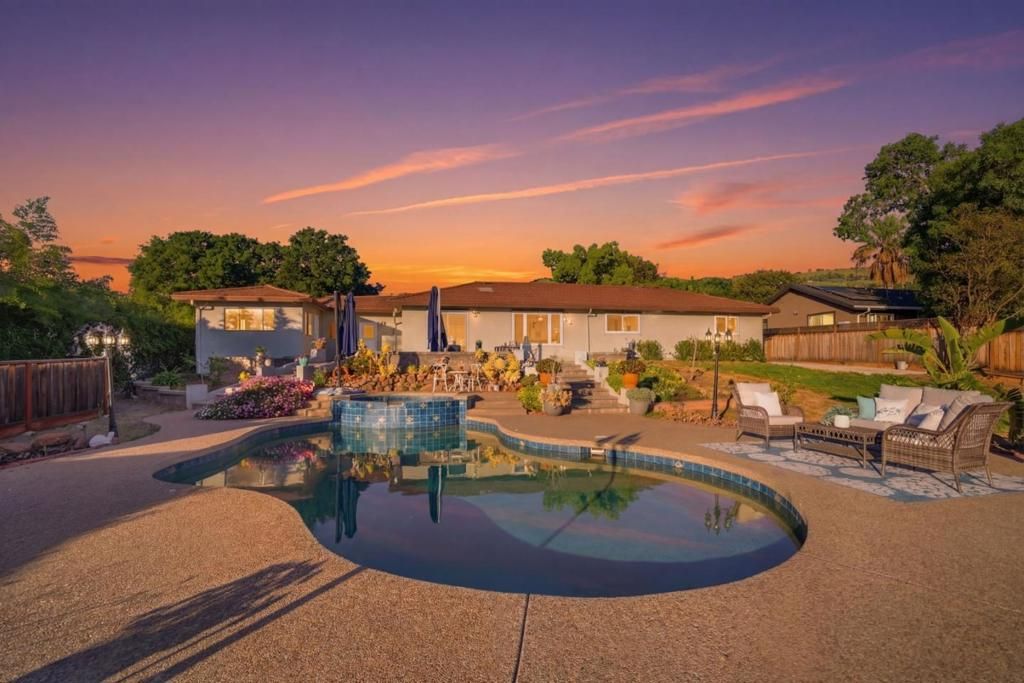 Image 1 of property listing at 2409 Klein Road, San Jose, CA 95148