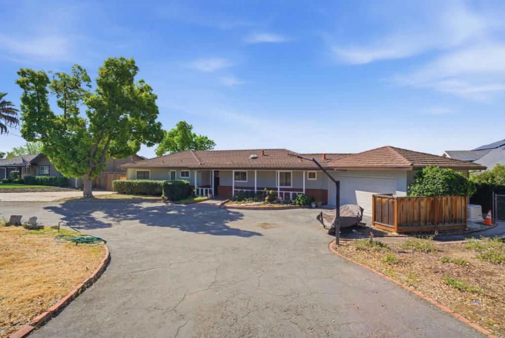Image 4 of property listing at 2409 Klein Road, San Jose, CA 95148