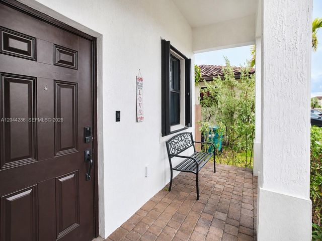 22886 SW 128th Pl, Miami, FL 33170