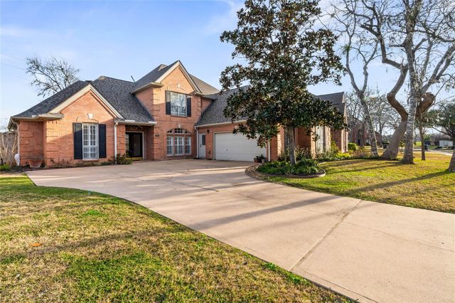 1714 Forestlake Drive, Sugar Land, TX 77479