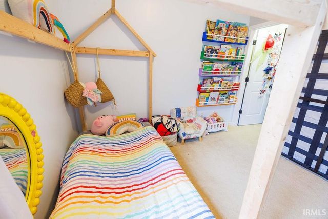 1264 W Hedge Apple Lane, Bloomington, IN 47404