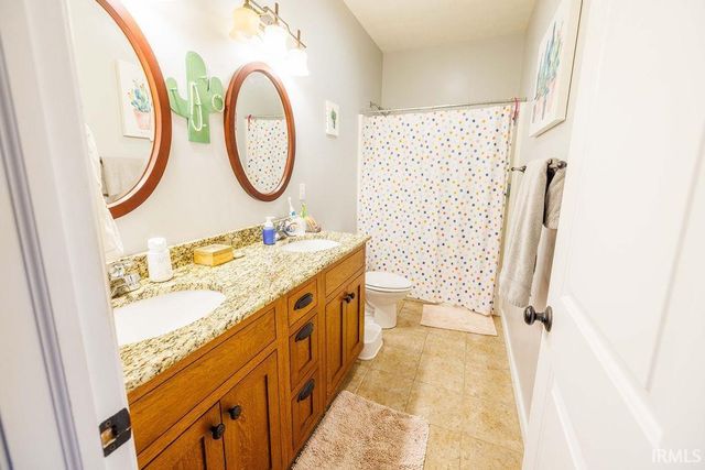 1264 W Hedge Apple Lane, Bloomington, IN 47404