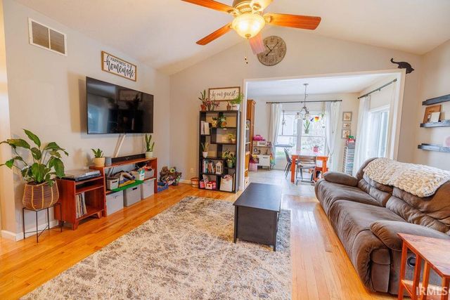 1264 W Hedge Apple Lane, Bloomington, IN 47404