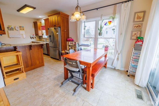 1264 W Hedge Apple Lane, Bloomington, IN 47404