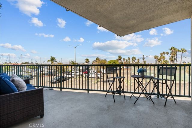 2901 Peninsula Rd. 137, Oxnard, CA 93035
