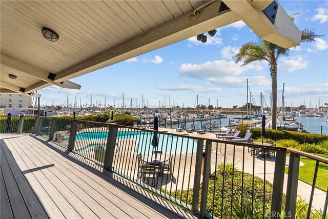 2901 Peninsula Rd. 137, Oxnard, CA 93035