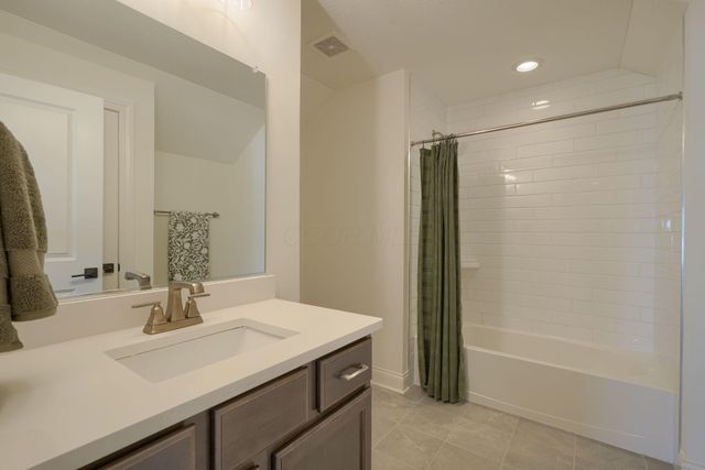 10520 Berry Lane, Plain City, OH 43064