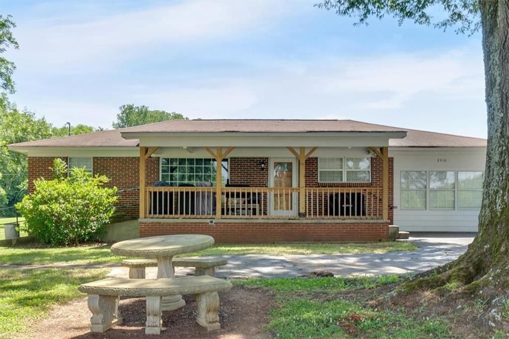 2410 Hall Station NW Road, Adairsville, GA 30103