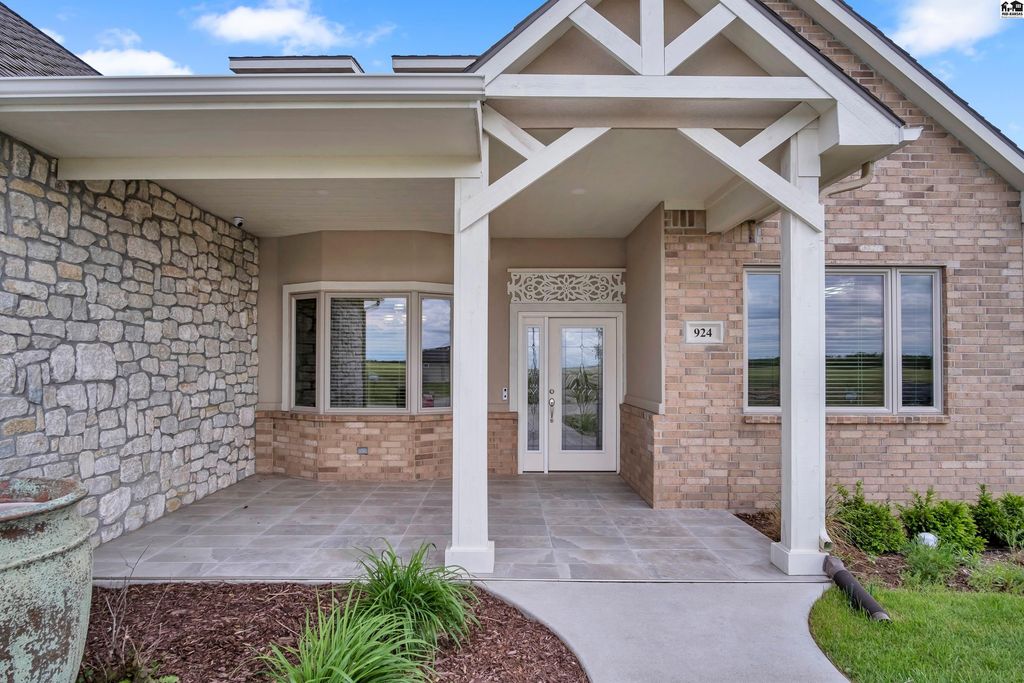 924 Veranda Cir