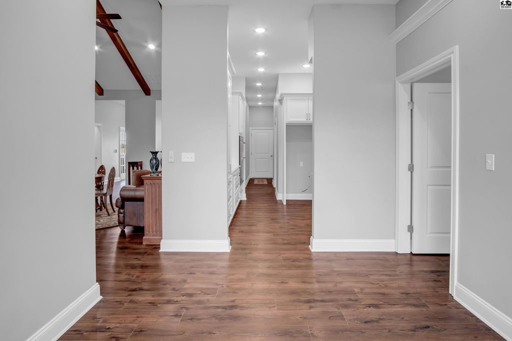 924 Veranda Circle