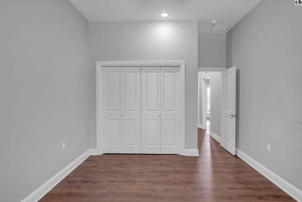 924 Veranda Circle