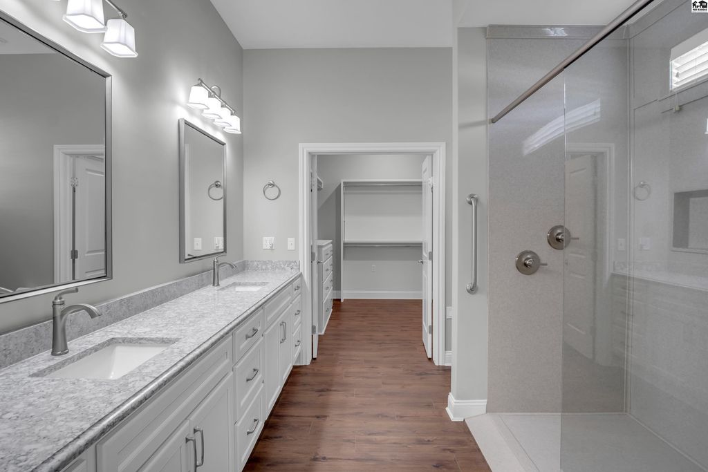 924 Veranda Circle