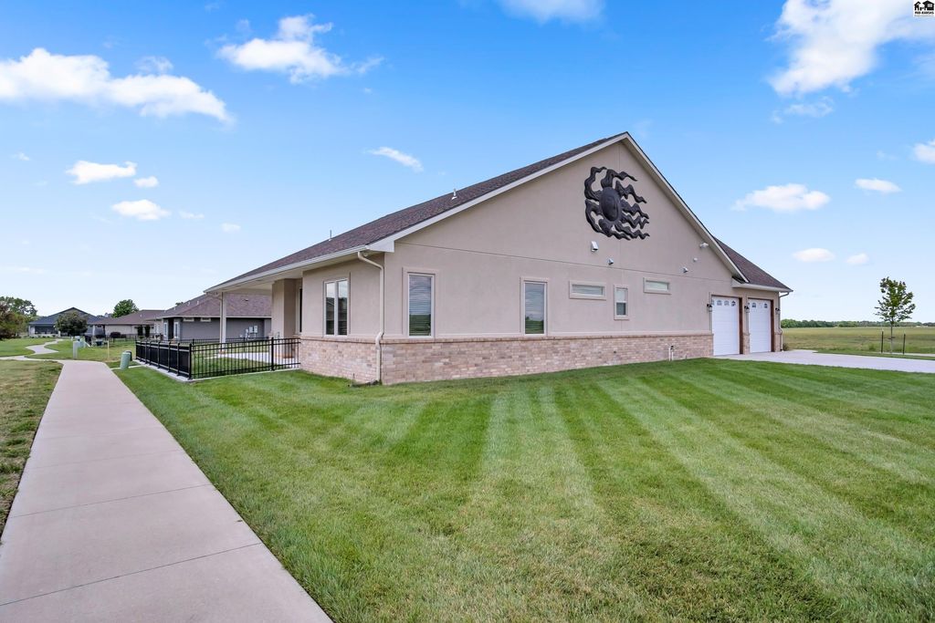 924 Veranda Circle