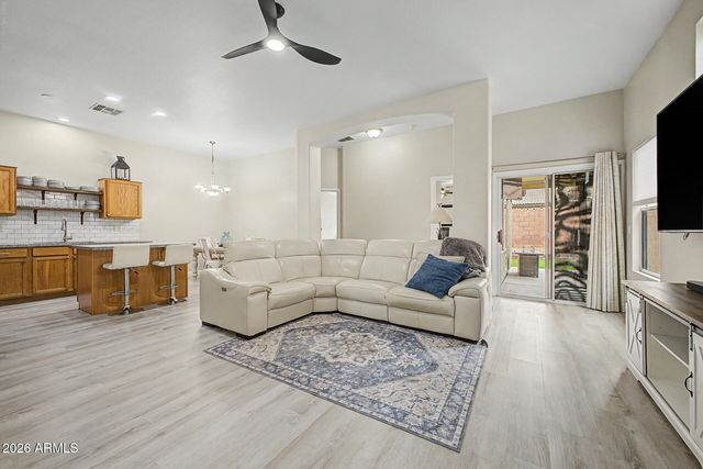 6610 E UNIVERSITY Drive 123, Mesa, AZ 85205