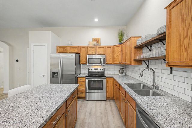 6610 E UNIVERSITY Drive 123, Mesa, AZ 85205