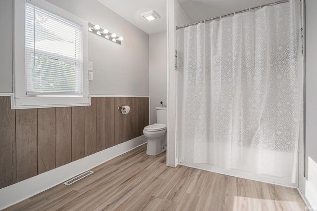 911 S Laurel Street, Mishawaka, IN 46544