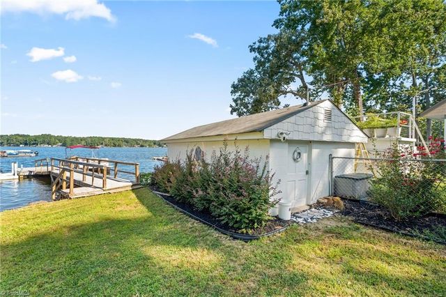 309 Shoreline Drive, Lexington, NC 27292