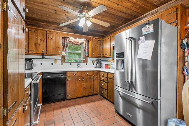 1060 Russell Hill Road NW, Sugar Valley, GA 30746