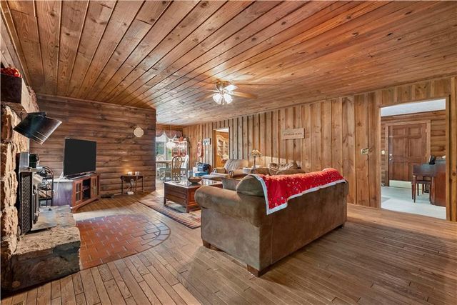 1060 Russell Hill Road NW, Sugar Valley, GA 30746
