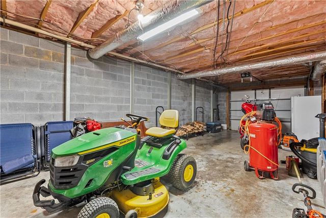 1060 Russell Hill Road NW, Sugar Valley, GA 30746