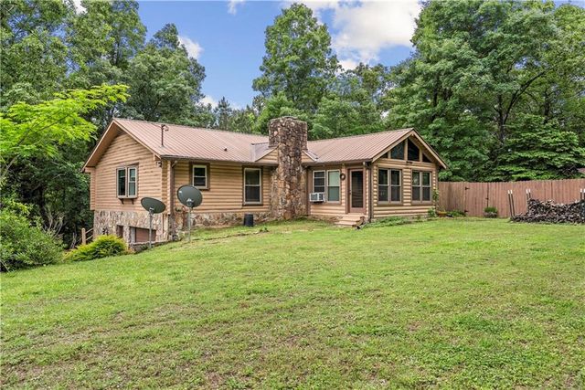 1060 Russell Hill Road NW, Sugar Valley, GA 30746