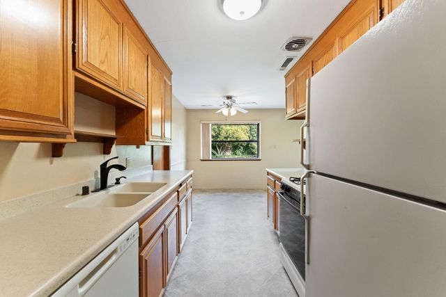 1620 Portsmouth Ave, West Sacramento, CA 95691