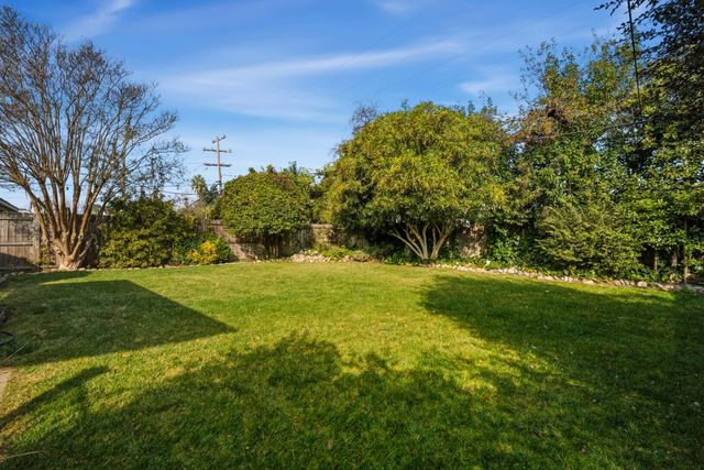 1620 Portsmouth Ave, West Sacramento, CA 95691