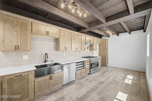 8546 E Pine Valley Drive, Tucson, AZ 85710