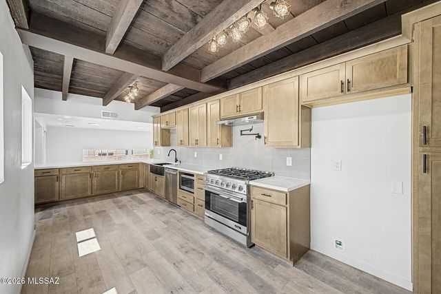 8546 E Pine Valley Drive, Tucson, AZ 85710