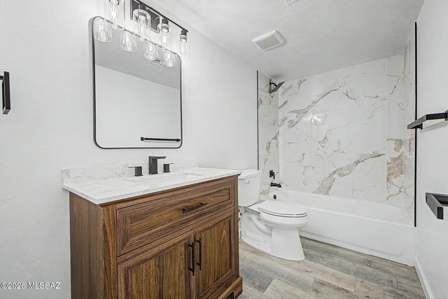 8546 E Pine Valley Drive, Tucson, AZ 85710