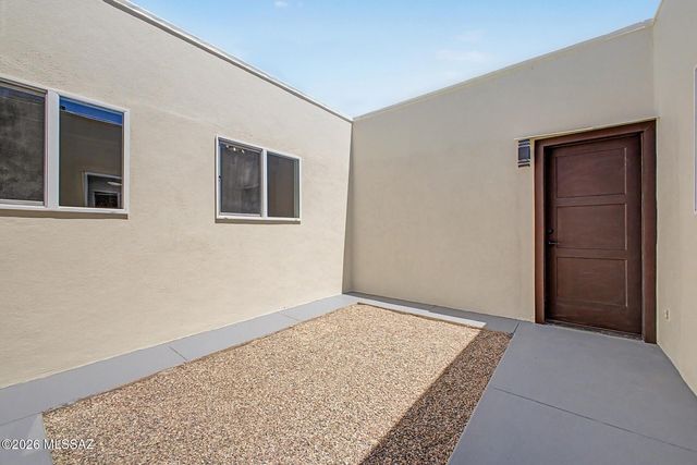 8546 E Pine Valley Drive, Tucson, AZ 85710