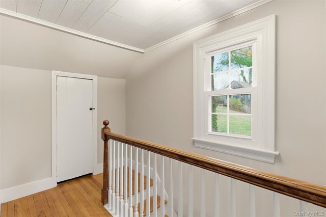 327 W Neck Road, Lloyd Harbor, NY 11743