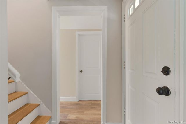 327 W Neck Road, Lloyd Harbor, NY 11743