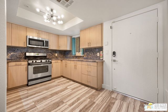 2083 N Via Miraleste 822, Palm Springs, CA 92262