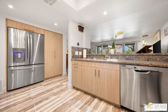 2083 N Via Miraleste 822, Palm Springs, CA 92262