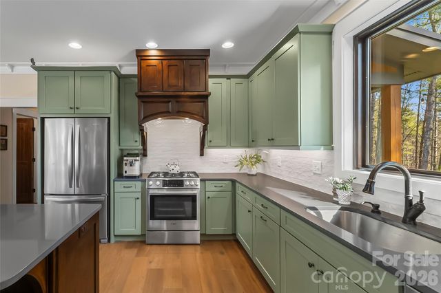 1267 Ten Whigs Ridge, Nebo, NC 28761