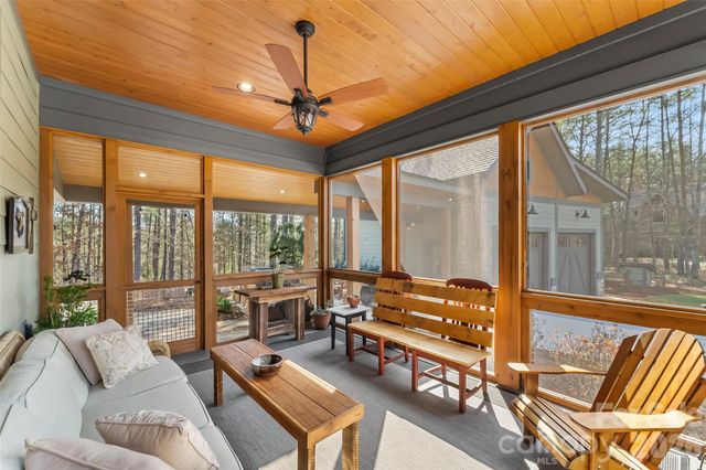 1267 Ten Whigs Ridge, Nebo, NC 28761