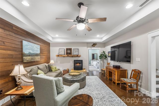 1267 Ten Whigs Ridge, Nebo, NC 28761