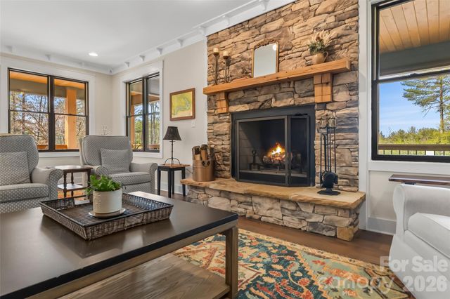 1267 Ten Whigs Ridge, Nebo, NC 28761