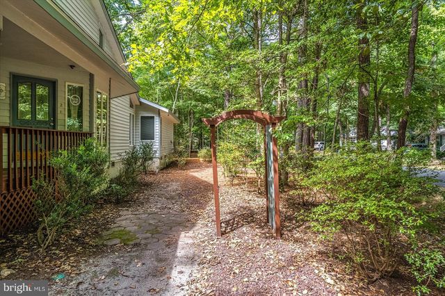 2 EDGEWOOD DR, Ocean Pines, MD 21811