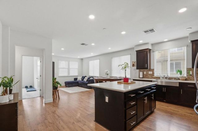 5659 Daylily Street, Newark, CA 94560