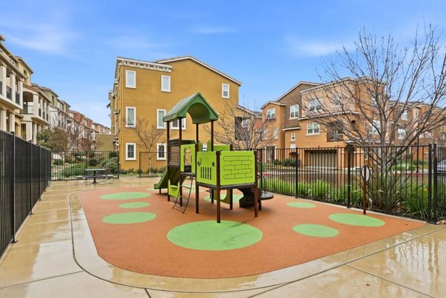 5659 Daylily Street, Newark, CA 94560