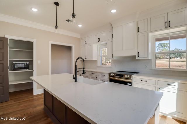 659 Koula Drive, Diamondhead, MS 39525