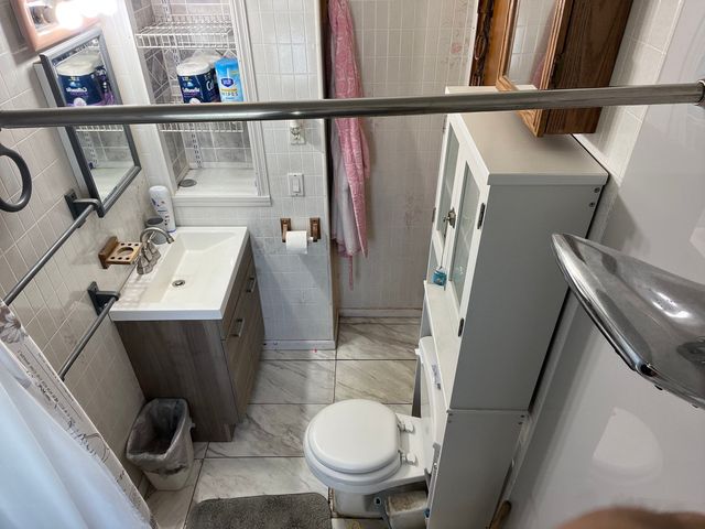 104 Balis St, Springfield, MA 01109