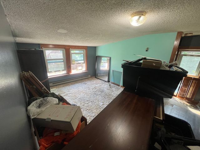104 Balis St, Springfield, MA 01109
