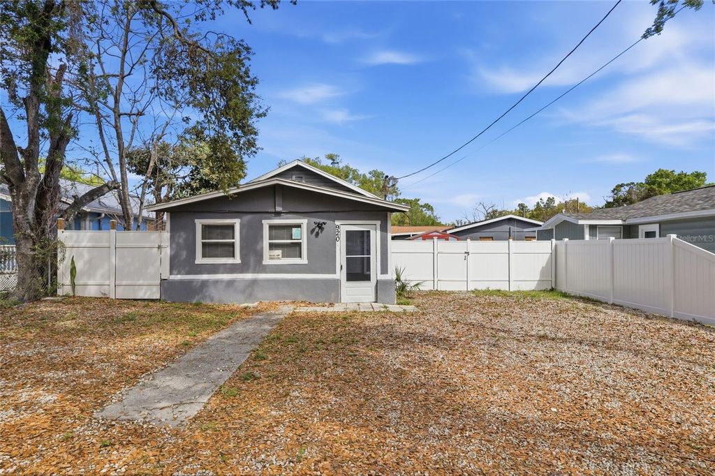 920 E ANNIE STREET, Tampa, FL 33612