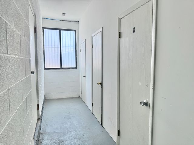 3217 W Bryn Mawr Avenue 201, Chicago, IL 60659