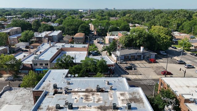3217 W Bryn Mawr Avenue 201, Chicago, IL 60659